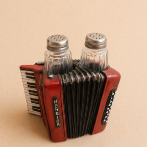 Salt & Pepper Shaker Accordian