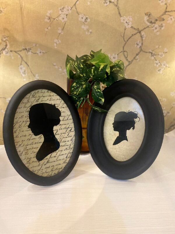 Silhouette Vintage Lady Pair