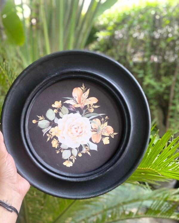 Black Garden Frame